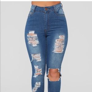 FASHION NOVA JEANS